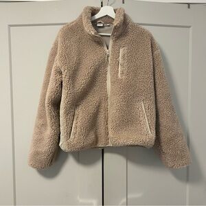 ✨ARITZIA TNA SHERPA TEDDY JACKET✨